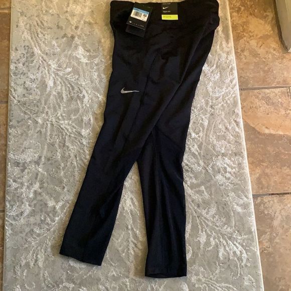 Nike crop running legging medium - Picture 4 of 10